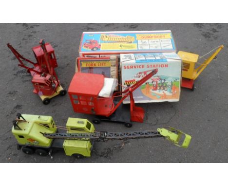 Toys, Topper Toys No.116 Service Station, comprising Tow Truck, Car, Service Island and accessories, Johnny Express Fork Lift