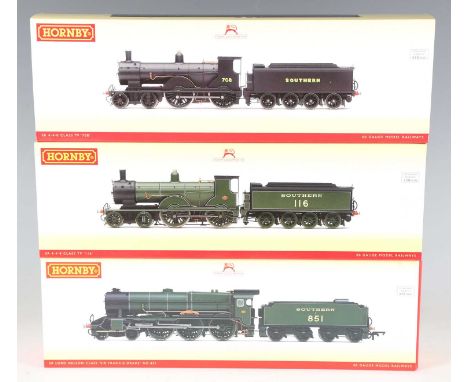 Three Hornby gauge OO DCC Ready Southern locomotives and tenders, comprising R.3457 Class T9 116, R.3634 851 'Sir Francis Dra