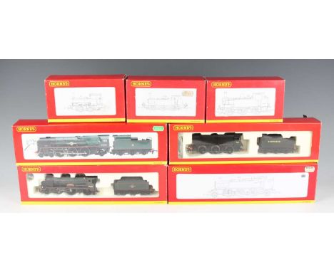 Three Hornby gauge OO locomotives and tenders, comprising R.2267 Merchant Navy Class 'Brocklebank Line', R.2181 Schools Class