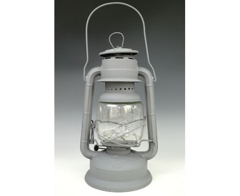 A Feuerhand German hurricane lamp No 260, 34 cm high (not including the handle)