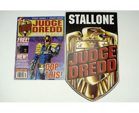 A Judge Dredd first issue film poster, July 28th 1995, (as included with the magazine of that date) and a card double sided '