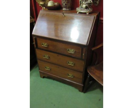 An Edwardian crossbanded mahogany ladies bureau the fitted interior over three drawers and bracket feet (with key) 98cm tall 
