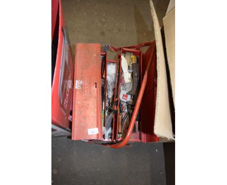 CANTILEVER TOOLBOX AND CONTENTS