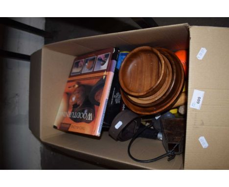 BOX OF MIXED ITEMS TO INCLUDE WOODEN BOWLS, TOOLS ETC