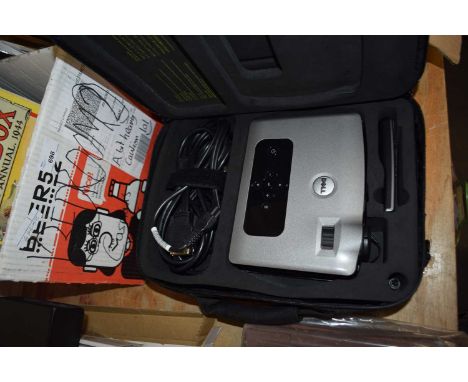 DELL PROJECTOR IN FITTED CASE