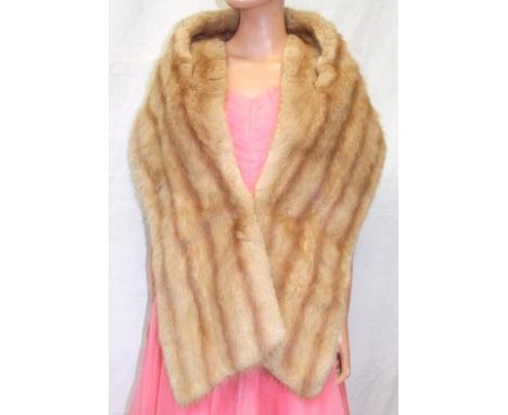 Ladies Vintage Fur Stole 