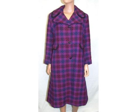 Ladies Vintage Welsh Woollens Tapestry Coat, approx. size 12 