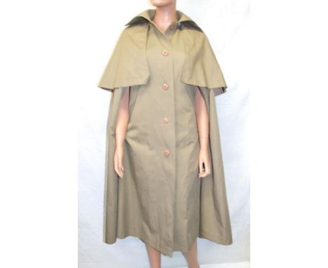 Ladies Vintage Feminella Cape with removable shoulder cover 