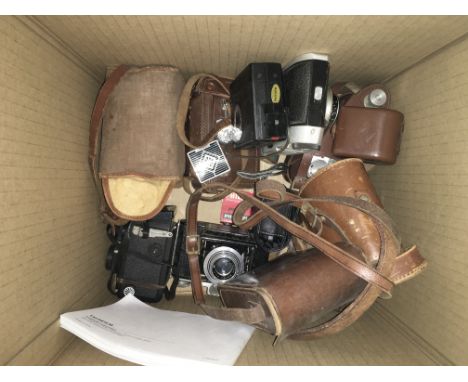 A qty of mixed vintage cameras etc