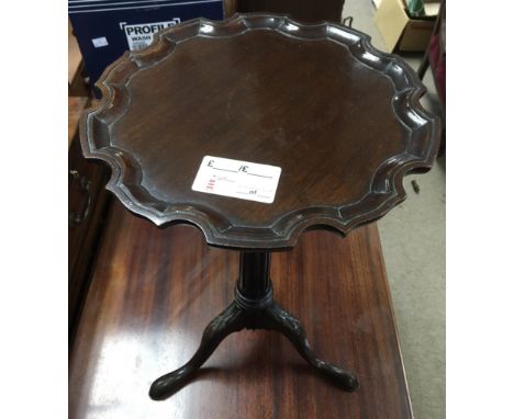 A small mahogany occasional table on tripod leg - NO RESERVE