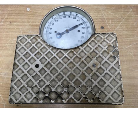 A set of heavy vintage scales - NO RESERVE