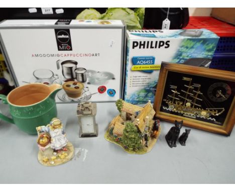 A good mixed lot to include an unused Lavazza A Modo Mio Cappuccino Art Set, a Philips cassette recorder AQ6455, a Lord Nelso