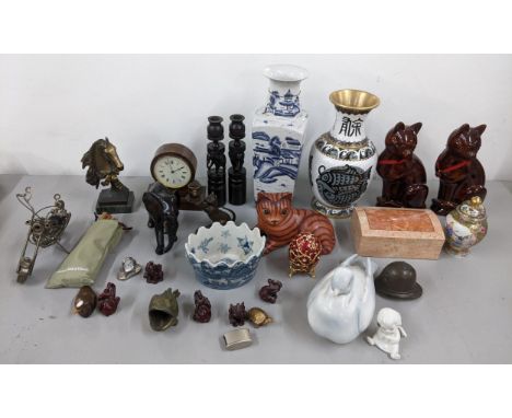 A mixed lot to include a Chinese cloisonne vase, famille rose baluster vase, mantel clock and other items Location: 