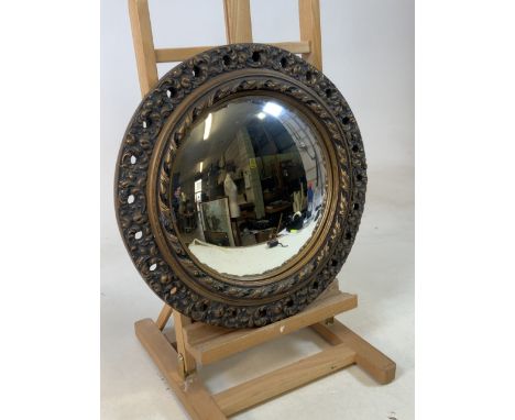 A 20th century circular convex mirror in gilt frame. W:45cm x H:45cm