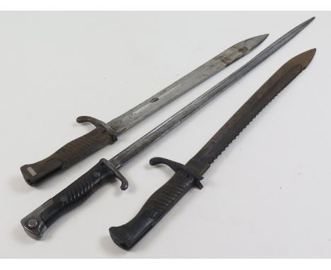 Bayonets: 3x Great War Imperial German bayonets as follows: 1) A Model 1898 WW1 Mauser Pipe back blade, marked to the 107th I