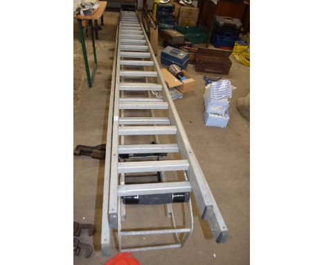 Extending ladder