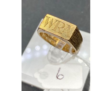A gents band ring 9ct size Q 6.2 gms