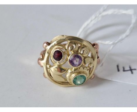 9ct Arts & Crafts ring set with an Emerald, Amethyst & Garnet, 4.8g, size N
