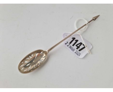 A mote spoon with rat tail bowl and arrow end, Birmingham 1904 by E &amp;  Co