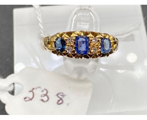 A PRETTY SAPPHIRE AND DIAMOND SEVEN STONE DIAMOND RING 18CT GOLD SIZE L 2.1 GMS