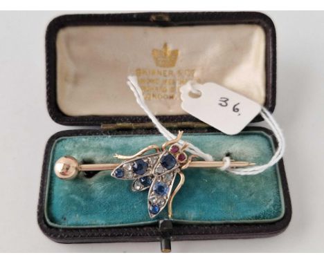 A VERY PRETTY ROSE DIAMOND SAPPHIRE AND RUBY SET BUG BROOCH SET IN GOLD IN ANTIQUE BOX