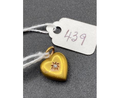 A antique diamond heart pendant set in 15ct gold Chester