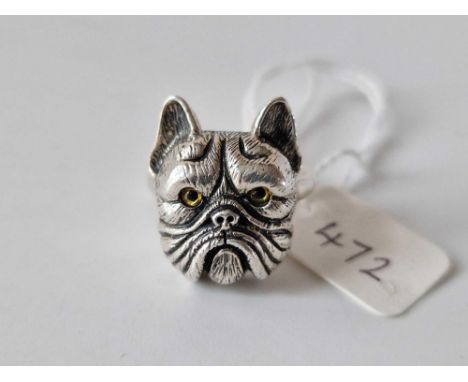 A silver French bull dog ring size O