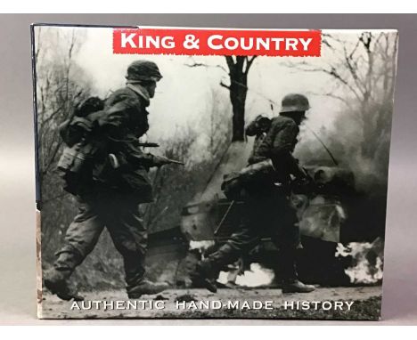 KING &amp; COUNTRY 8TH ARMY EA 28 Desert Stretcher Party, boxedExcellent condition