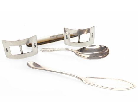 PAIR OF VICTORIAN SILVER SHOE BUCKLESmaker Cornelius Desomeaux Saunders & James Francis Hollings Shepherd, Chester 1898-99, 4