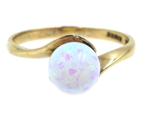 9ct gold single stone opal ring, hallmarked Condition Report Approx 2gm, size O-PClick here for further images, condition, au