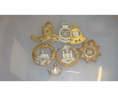 Bag of assorted vintage badges including military interest inlcuding Dorset Regiment, Devon Regiment, Royal Artillery, RMA Sa