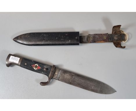 WWII period German Hitler Youth type dagger and scabbard.  10.4cm long approx.  (B.P. 21% + VAT) 