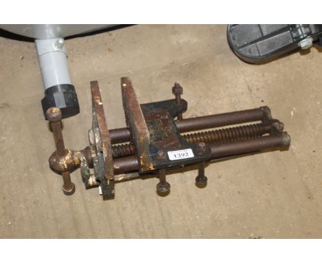 A Record No.52 quick release 6" bench vice