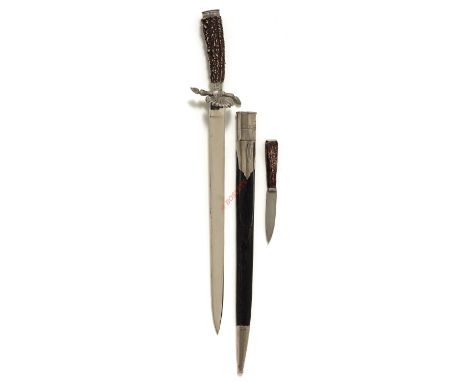 German Hunting sidearm by E. Pack &amp; Söhn, Solingen. A good example with simulated staghorn grip and deer’s feet crossguar