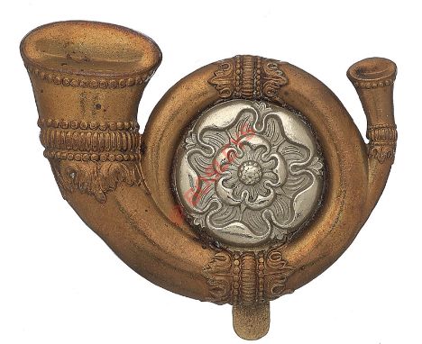 King’s Own Yorkshire Light Infantry OR’s ‘Smasher hat’ KOYLI badge. Die-stamped coiled brass bugle horn with applied white me
