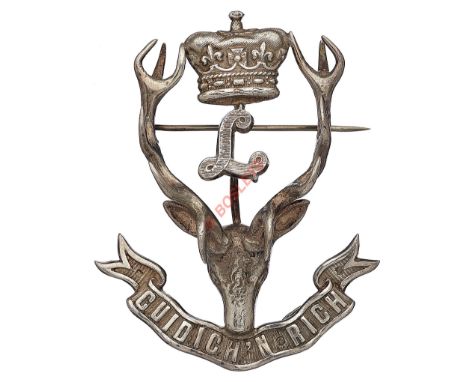 Scottish. Seaforth Highlanders (Ross-shire Buffs, The Duke of Albany’s) Officer’s 1917 hallmarked silver glengarry badge. A v