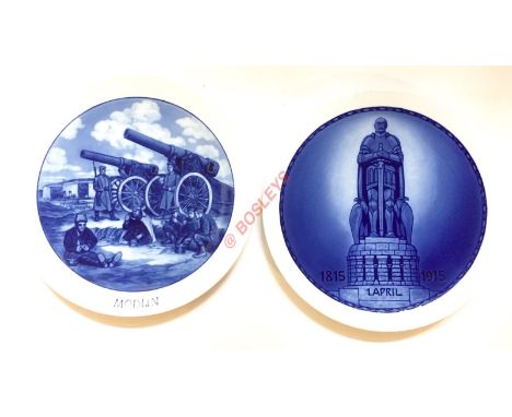 WW1 Imperial German Pair of Patriotic Meissen Plaque. The first porcelain plaque depicts a pair of Artillery field guns, with