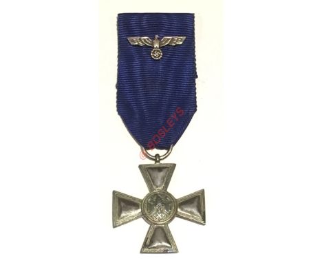 German Third Reich Army / Kriegsmarine 18 year Long Service Cross. A good scarce silver cross with eagle and swastika on the 