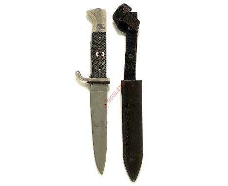 German Third Reich Hitler Youth Knife by Paul Seilheimer, Solingen. A post 1938 example, the blade bearing RZM M7/38. Nickel 