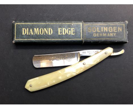 Diamond edge mother of pearl cut throat razor 