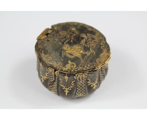 Antique Continental Tortoiseshell and 14/15ct Gold Trinket Box, the lid depicting classical figures. (tested, with some losse