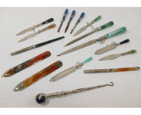 Fourteen banded agate items comprised of paperknives, a manicure set, bookmarks, button hook and a dip penCONDITION REPORTS &
