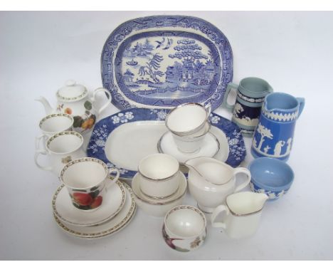 A mixed lot to include a Dudson Brothers blue and white relief jug and sugar bowl, Copeland Spode relief milk jug, Queens RHS