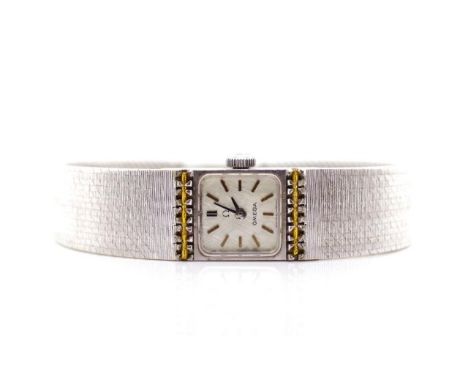 Ladies 18ct white gold Omega cocktail watch marked 750 to back plate, movement and clasp. 17 jewel to manual wind movement. A