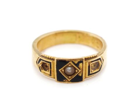 Victorian yellow gold enamel ring for restoration. Rubbed marks. Damage to enamel. Approx weight 2.77 grams, ring size K. Tes