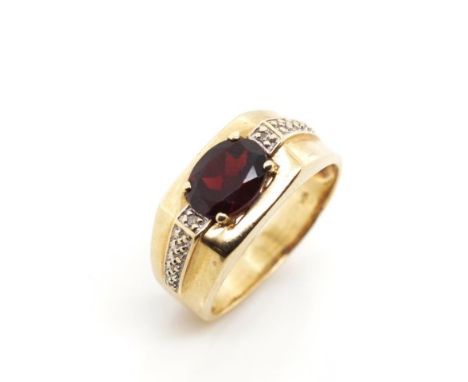 Garnet set 10ct yellow gold ring marked 10k, weight 5.5 grams approx., ring size R