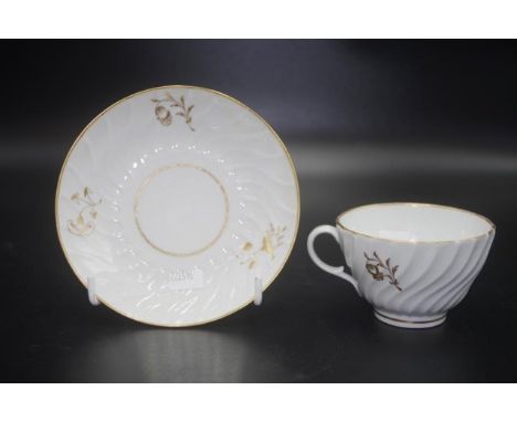 Georgian Coalport ceramic teacup &amp; saucer fluted, gilt blossom decoration, circa 1820s.