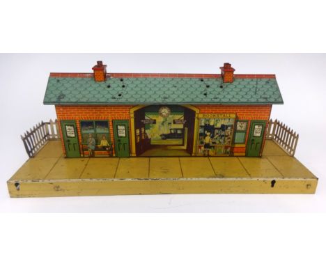 Hornby Gauge 0 Station No.1 (1930-32), tinplate 'Windsor' station with opening doors, without side ramps, lithograph sides ar