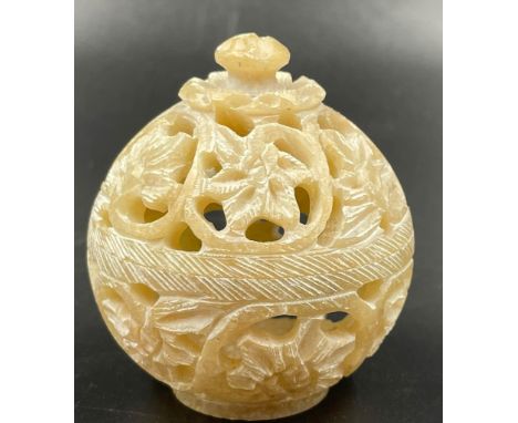 A Vintage Natural Carved Soapstone Trinket Box. 6cm 
