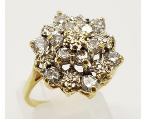 A Vintage 18K Yellow Gold Diamond Cluster Ring. 0.55ct.Size N. 4.4g. 